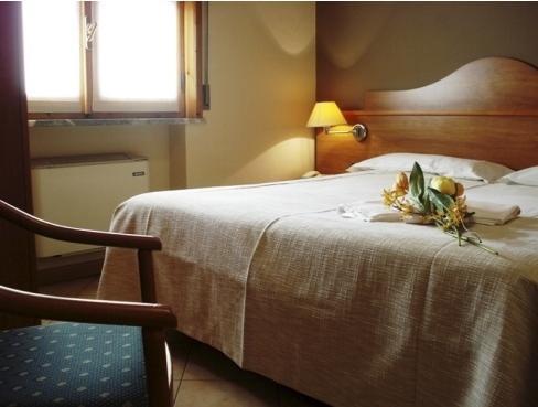 Hotel Trattoria Contini Sorbolo Szoba fotó